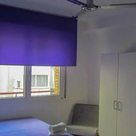Flat Center - Costa Brava. Apartamento *